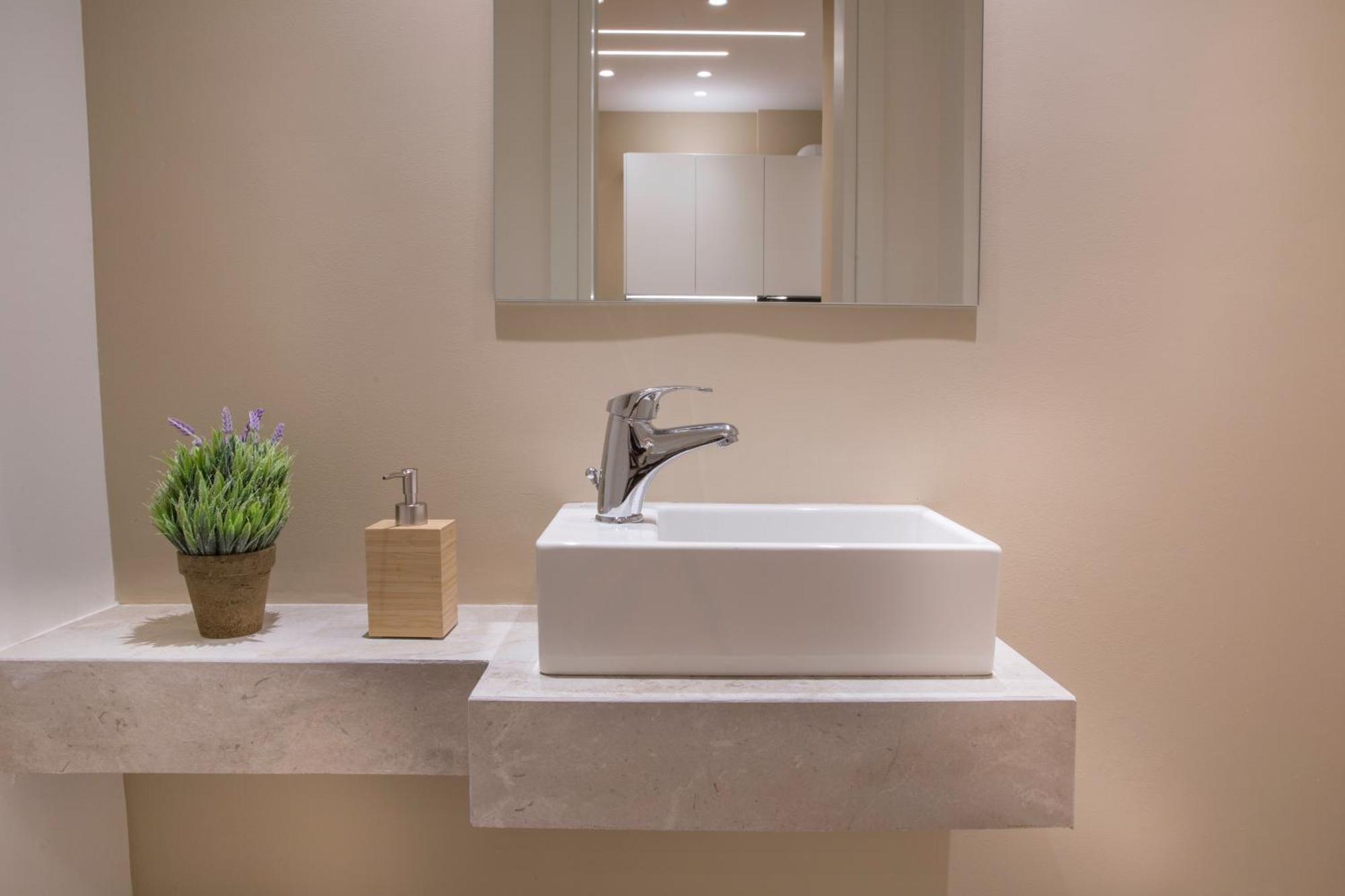 אתונה Urban Spacious Apartment Near Kallimarmaron מראה חיצוני תמונה